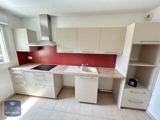  Appartement à louer 5 pièces 99 m²