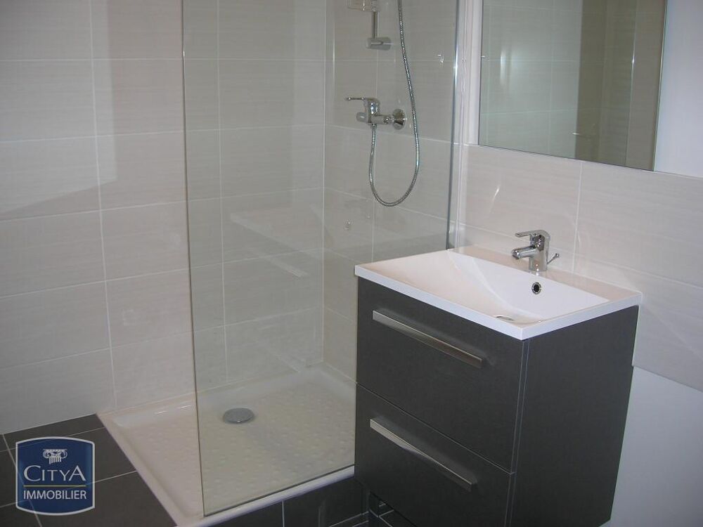 location Appartement - 2 pièce(s) - 46 m² Fontaines-sur-Saône (69270)