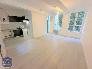  Appartement à louer 1 pièce 28 m²