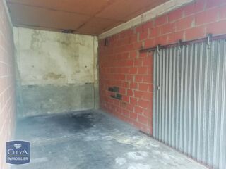  Parking / Garage à louer 25 m²