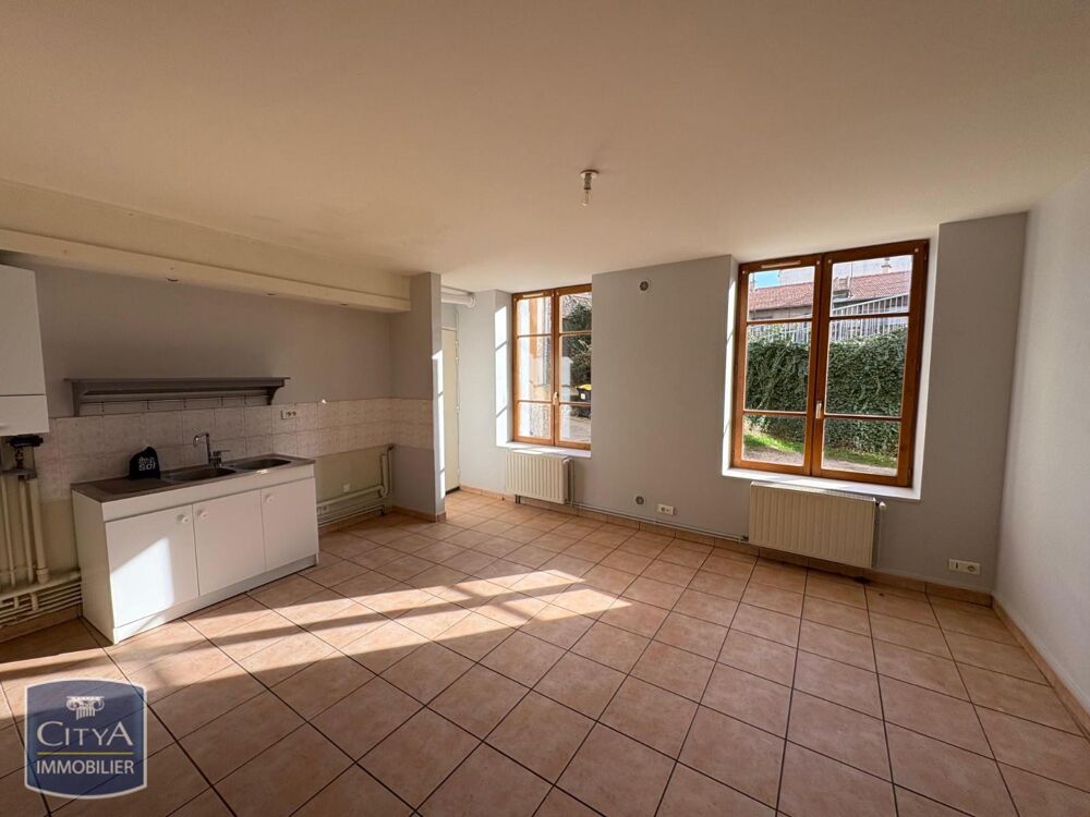 À LOUER : Appartement T1 RENOVE situé à Saint-Étienne, r....