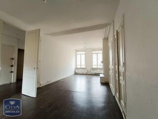  Appartement à louer 3 pièces 89 m²