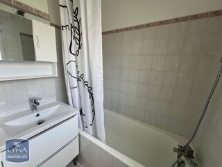  Appartement à louer 1 pièce 27 m²