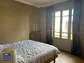  Appartement à louer 5 pièces 158 m²