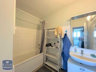  Appartement à louer 4 pièces 73 m²