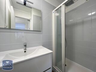  Appartement à louer 3 pièces 61 m²