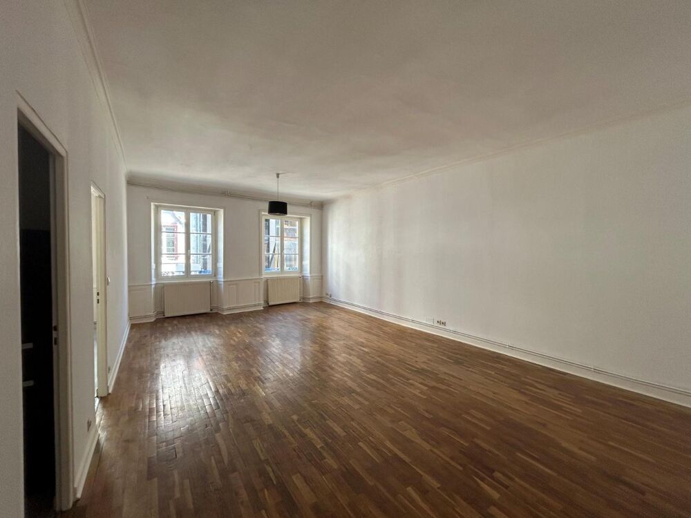 À LOUER : Appartement T3 situé à Montbéliard, dans le dé....