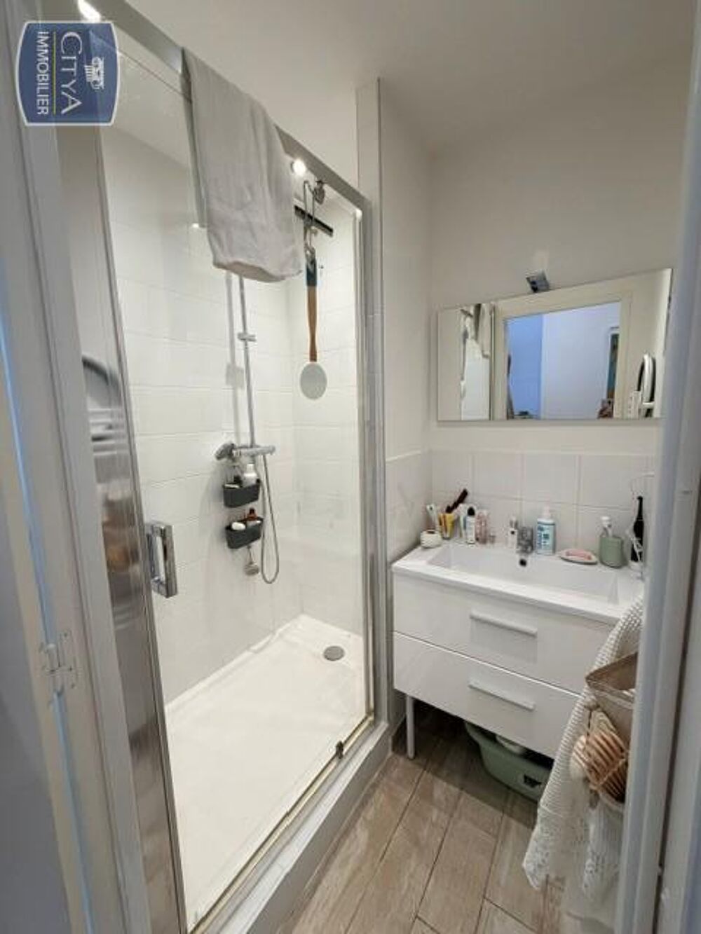 location Appartement - 2 pièce(s) - 32 m² Lyon 7