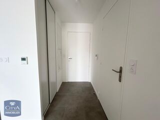  Appartement à louer 2 pièces 45 m²