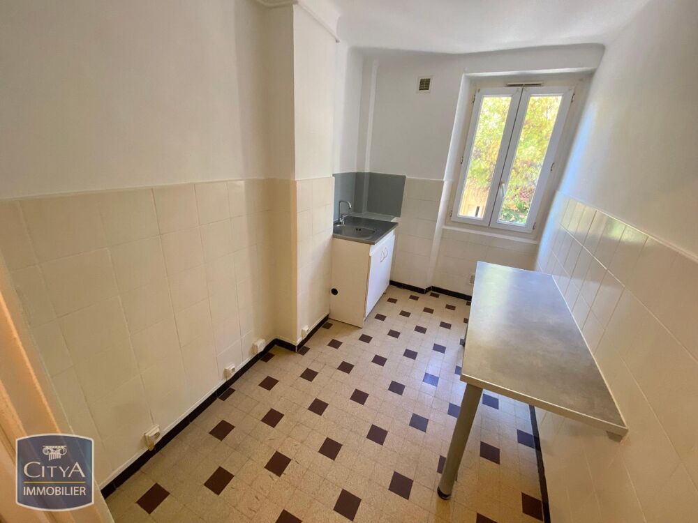 location Appartement - 1 pièce(s) - 27 m² Toulon (83000)