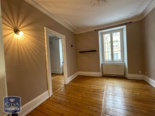  Appartement à louer 4 pièces 86 m²
