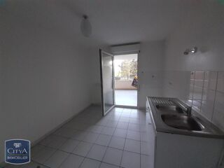 location Appartement - 3 pièce(s) - 70 m² Saint-Martin-d'Hères (38400)