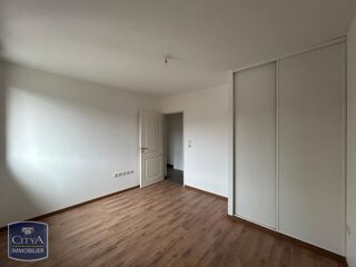  Appartement à louer 4 pièces 109 m²