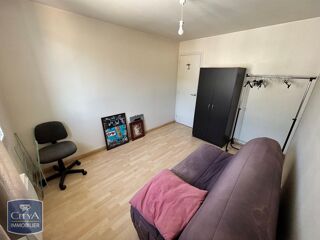  Appartement à louer 4 pièces 63 m²
