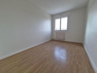  Appartement � louer 4 pi�ces 85 m�