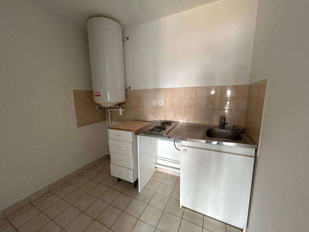 Gare - À LOUER : Découvrez cet élégant appartement T2 si....