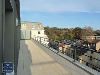  Appartement à louer 3 pièces 64 m²