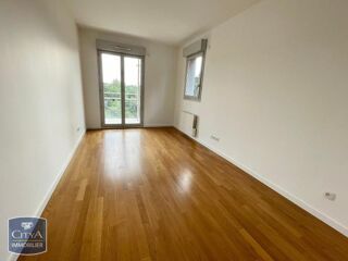  Appartement à louer 3 pièces 82 m²
