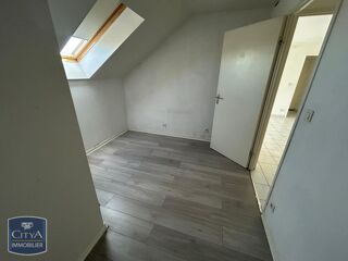 location Appartement - 2 pièce(s) - 53 m² Villeneuve-sur-Yonne (89500)