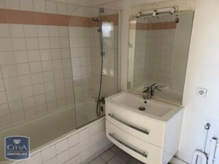  Appartement à louer 2 pièces 49 m²
