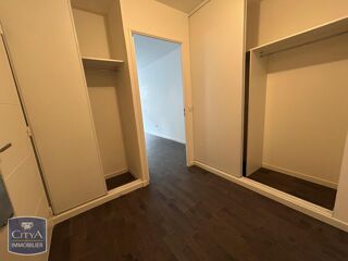 Appartement à louer 1 pièce 32 m²