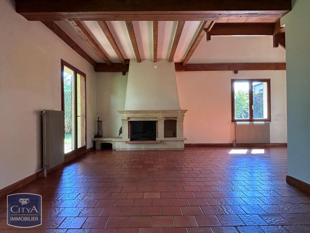 location Maison - 4 pièce(s) - 135 m² Montanay (69250)