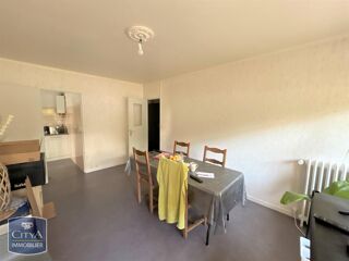  Appartement à louer 4 pièces 75 m²