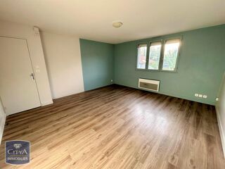  Appartement à louer 1 pièce 32 m²