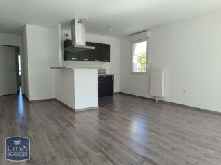  Appartement à louer 3 pièces 72 m²