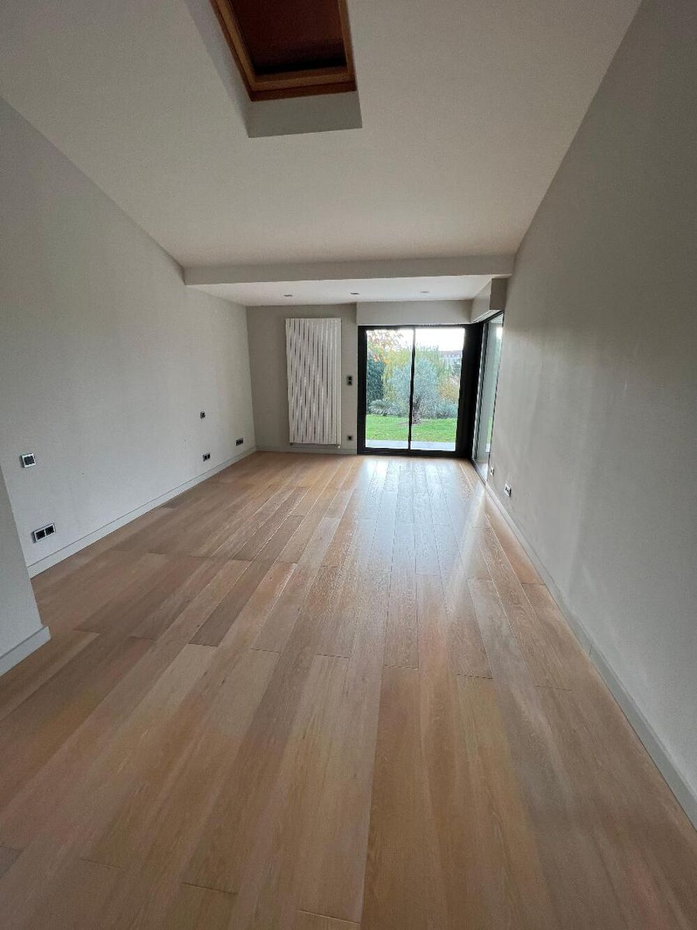 DECINES CENTRE - 2 BIS AVENUE SILVIN VILLA DE 200 M2 - D....