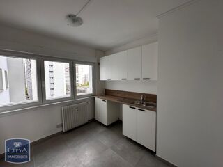  Appartement à louer 3 pièces 89 m²