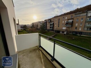  Appartement à louer 3 pièces 58 m²
