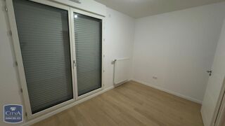  Appartement à louer 4 pièces 78 m²