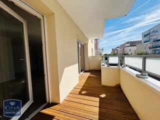  Appartement à louer 3 pièces 65 m²