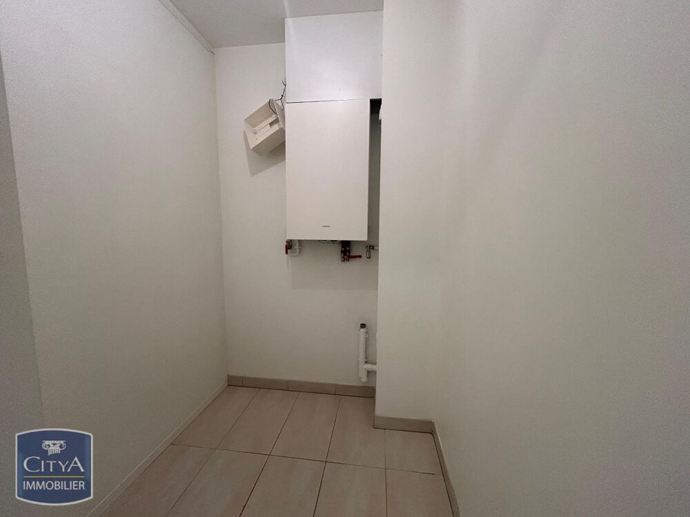 location Appartement - 3 pièce(s) - 74 m² Fleury-les-Aubrais (45400)