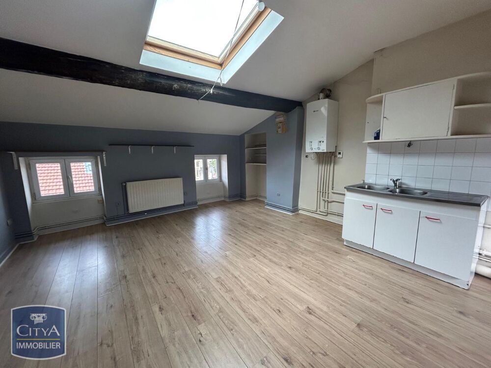 À LOUER : Appartement T3 situé à Saint-Étienne. Ce bien ....