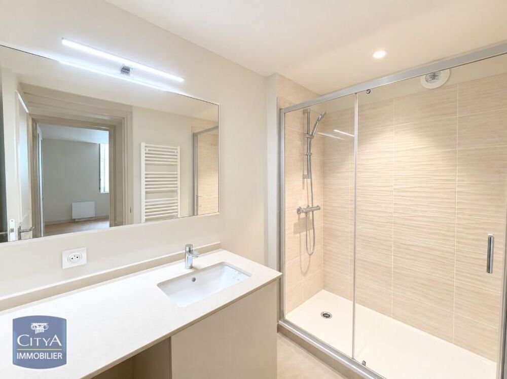 location Appartement - 3 pièce(s) - 74 m² Chinon (37500)