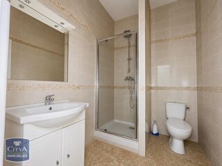  Appartement à louer 3 pièces 78 m²