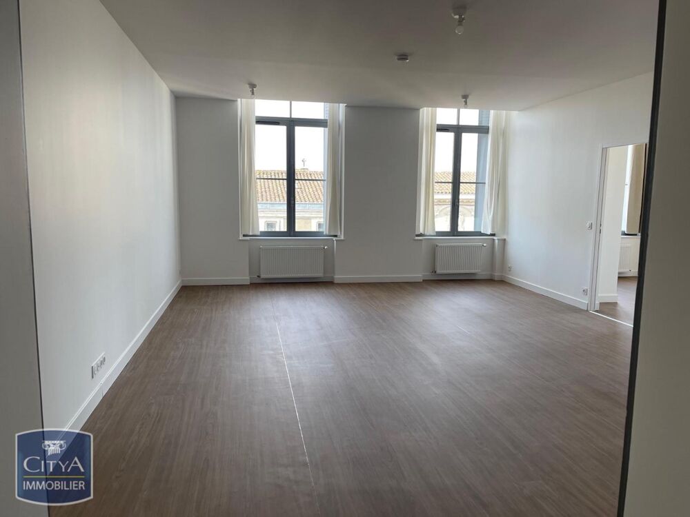 À LOUER : BLAYE CENTRE VILLE Grand Appartement T4 neuf 1....
