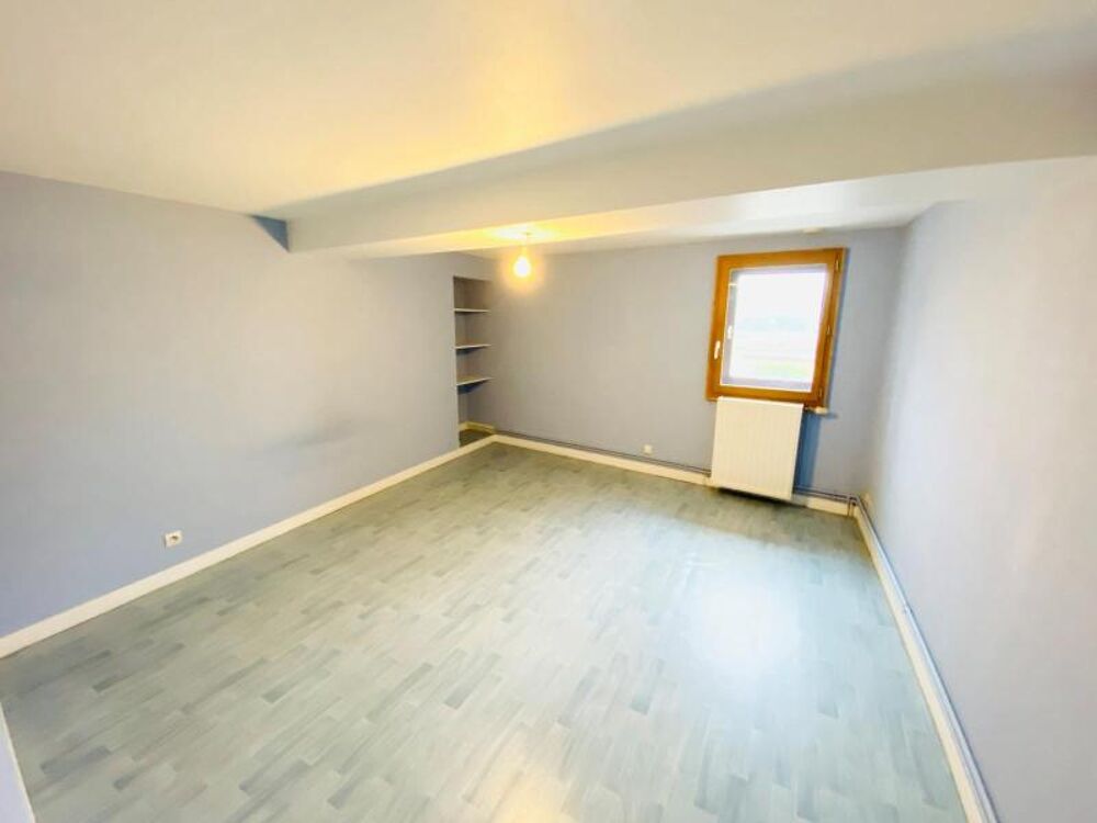location Appartement - 3 pièce(s) - 88 m² Saint-Symphorien-d'Ancelles (71570)