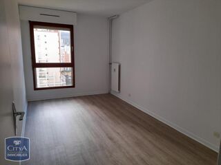  Appartement à louer 4 pièces 88 m²