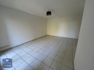  Appartement à louer 2 pièces 48 m²