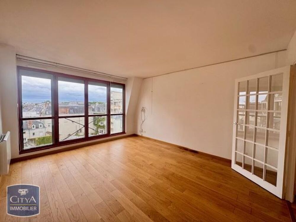 Appartement T2 avec parking et cave: Résidence Seniors L....