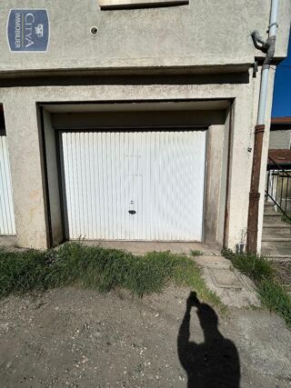  Parking / Garage à louer 