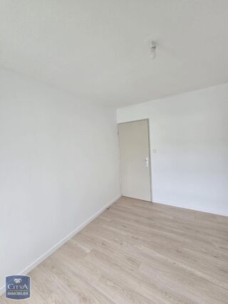  Appartement à louer 2 pièces 37 m²