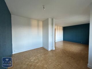  Appartement à louer 3 pièces 74 m²