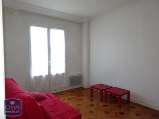  Appartement à louer 1 pièce 30 m²