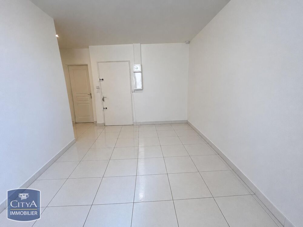 location Appartement - 1 pièce(s) - 27 m² Toulon (83000)