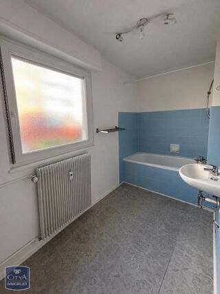  Appartement à louer 3 pièces 69 m²