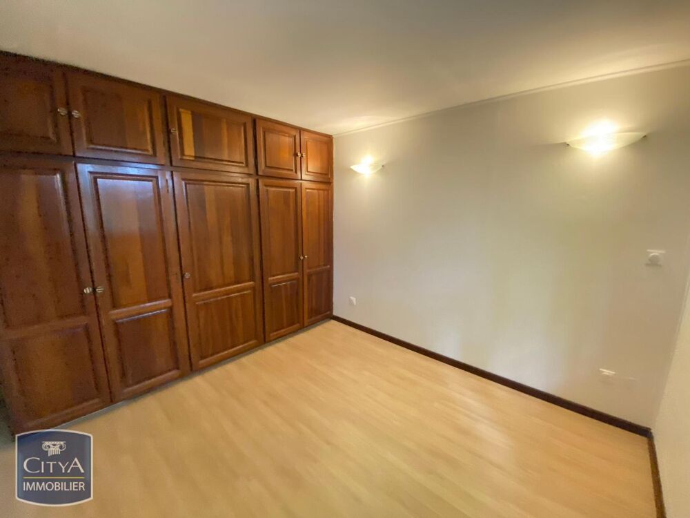 location Maison - 5 pièce(s) - 145 m² La Possession (97419)